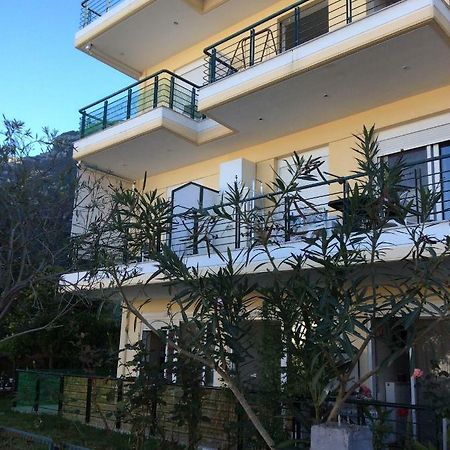 Ourania'S Apartments Καμένα Βούρλα Εξωτερικό φωτογραφία