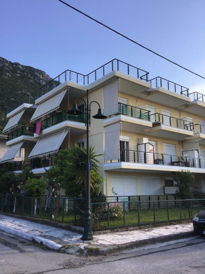 Ourania'S Apartments Καμένα Βούρλα Εξωτερικό φωτογραφία