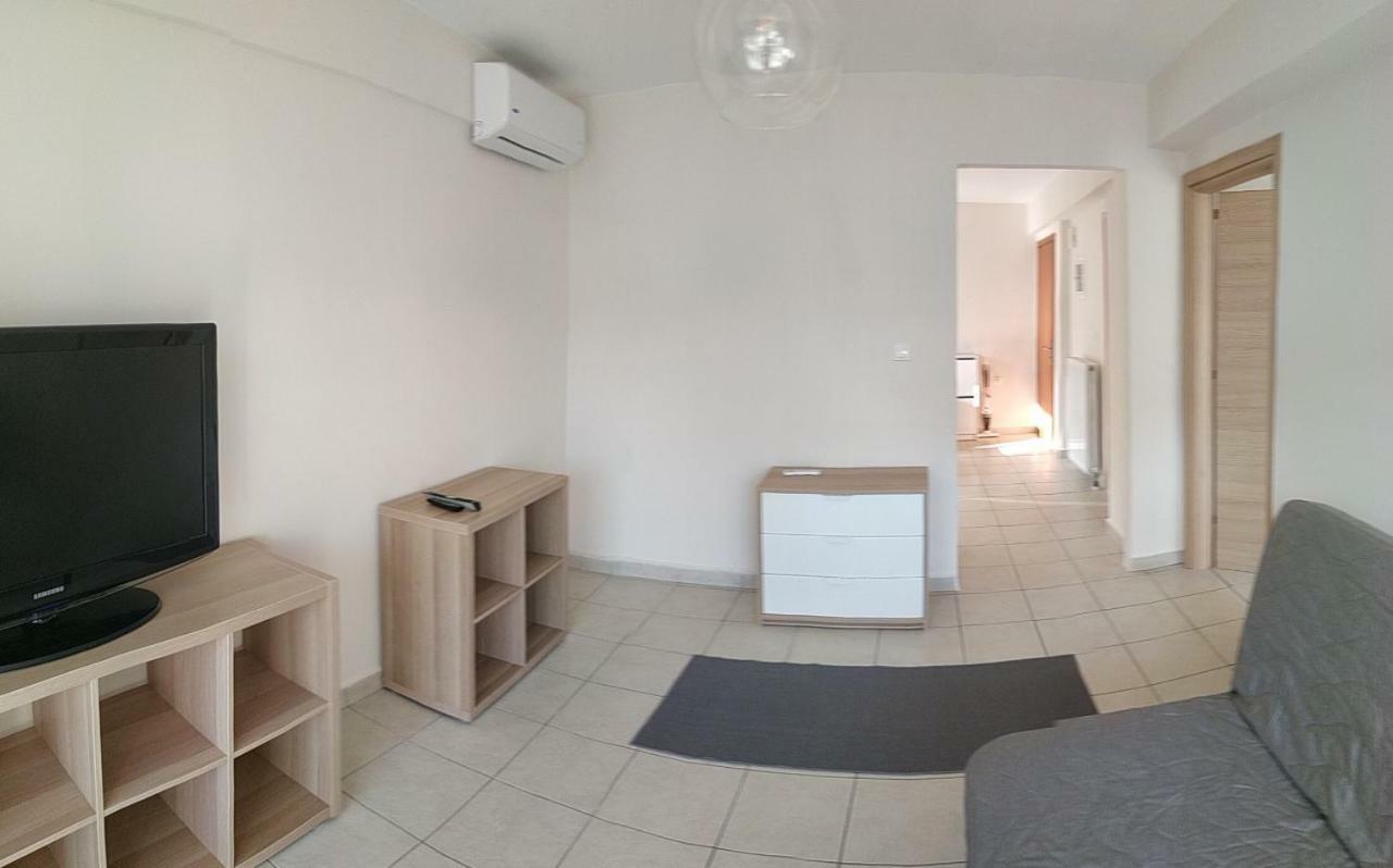 Ourania'S Apartments Καμένα Βούρλα Εξωτερικό φωτογραφία